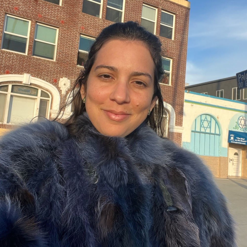 Meet your Posher, Alicia
